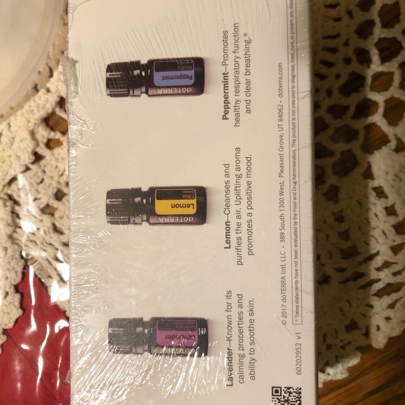 Essential Oil Kit, doTerra (3 essential oils ) - Picture 4 of 4